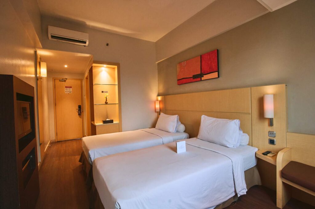 STANDARD TWIN ROOM
